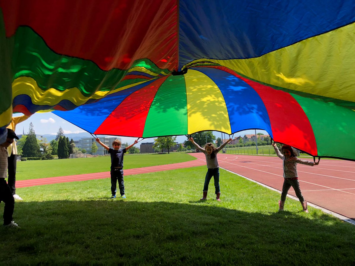 The giant parachute ensures we are practicing our #SocialDistancing ! 

#iscs