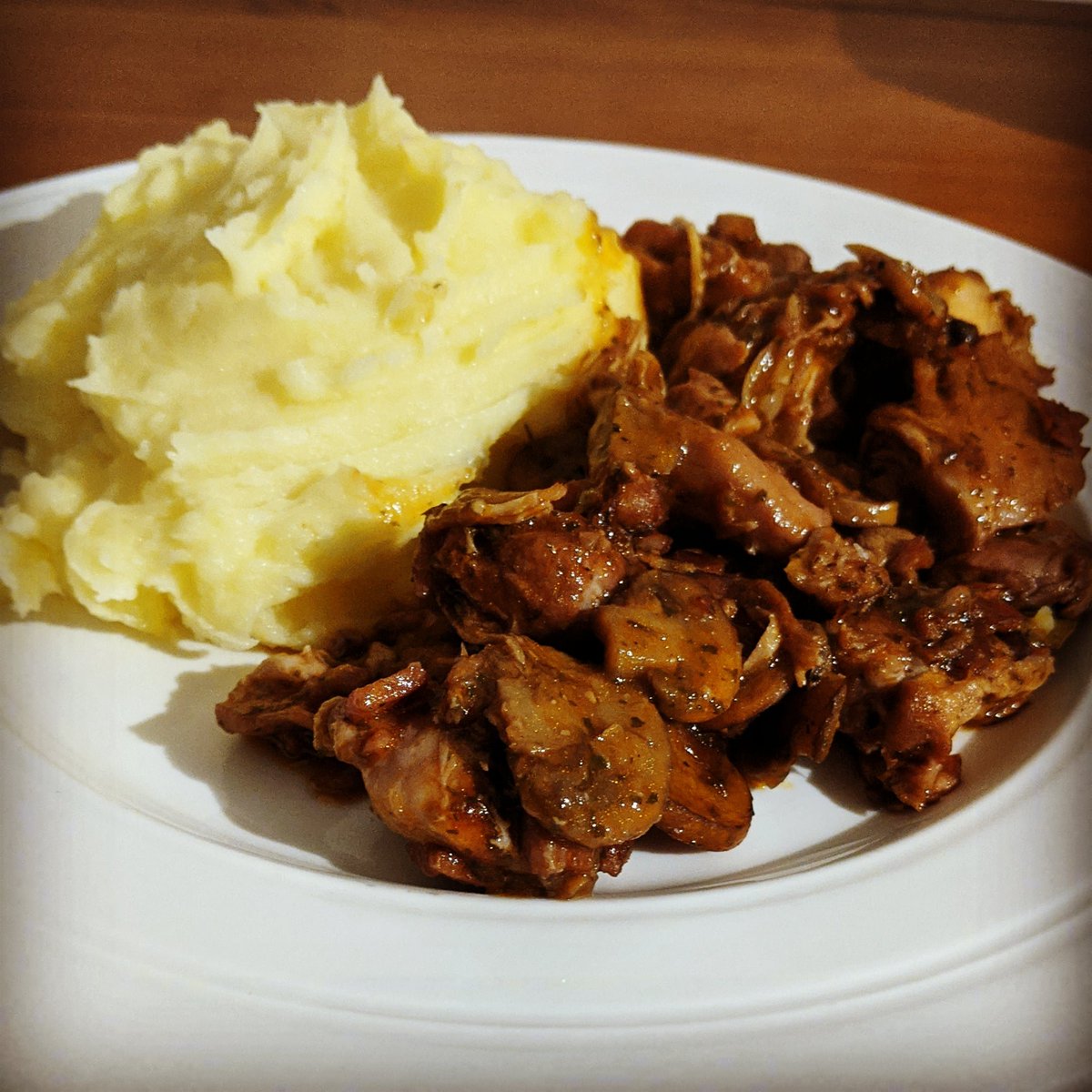 czaxx's tweet photo. So one good thing about #isolation is that it's bought out my inner #isochef #food #cooking https://t.co/Ff1lg0NAV8