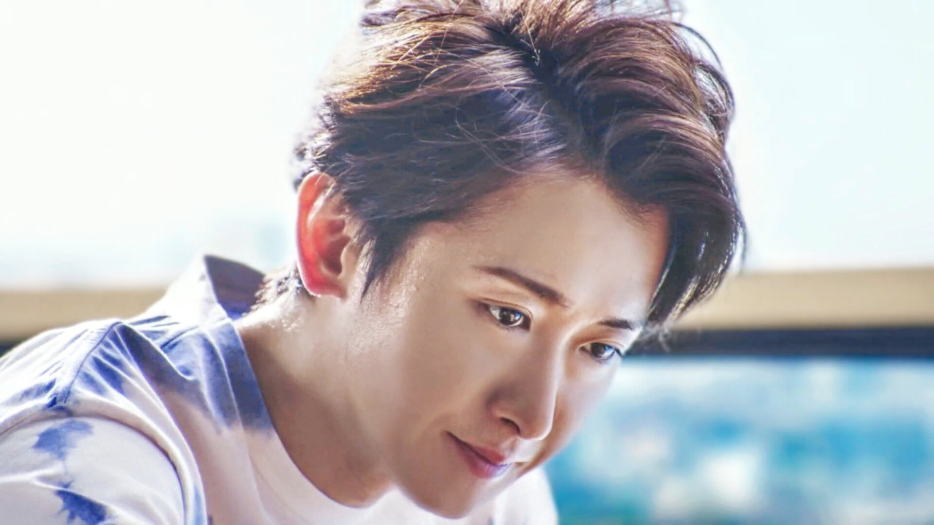 ぱ ぴ こ 夏が似合う 汗さえも美しい人だよまったく 大野智 T Co M8vb8trvrq Twitter