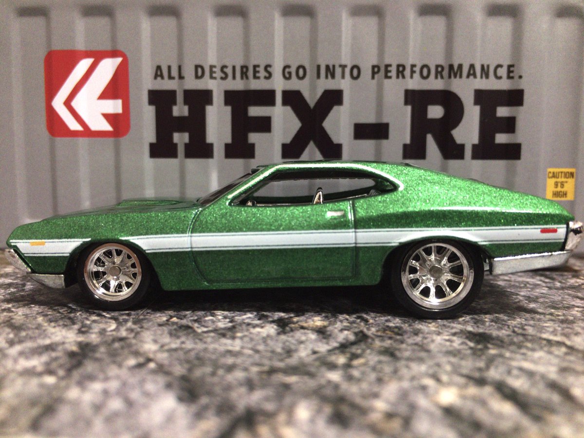 タイチョ 大丈夫 ワタシがきた 第1223回目 72 Ford Gran Torino Sport Hot Wheels ワイスピ Motor City Muscleアソートより2台目は72年式グラントリノ Maxで麻薬組織の一味が乗ってました 内装は銀鍍金 深リム仕様で高級感のある仕上げ