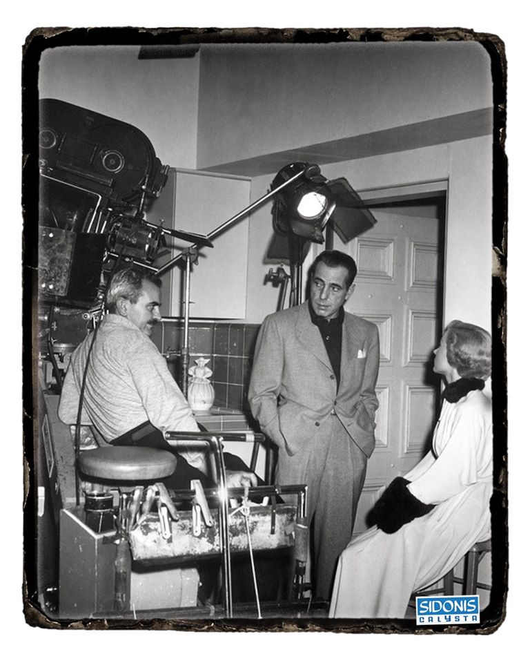 SidonisCalysta's tweet photo. 🎦 #TOURNAGE🎦 #LEVIOLENT : #HumphreyBogart dans les coulisses de #filmnoir, réalisé par #NicholasRay, avec sa partenaire #GloriaGrahame. Un scénariste est accusé d'un meurtre, sa voisine amoureuse lui fournit un alibi... Romance et enquête dans la collection Sidonis Calysta👁️ https://t.co/wRsJdU7RPo