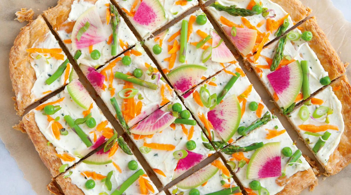 Puff pastry and <a href="/CelloCheese/">CelloCheese</a> Artisan Parm in veggie pizza form make this the stand-out repeat pie you'll be dishing on: bit.ly/3dKd0UD #WisconsinCheese #Cheeselandia