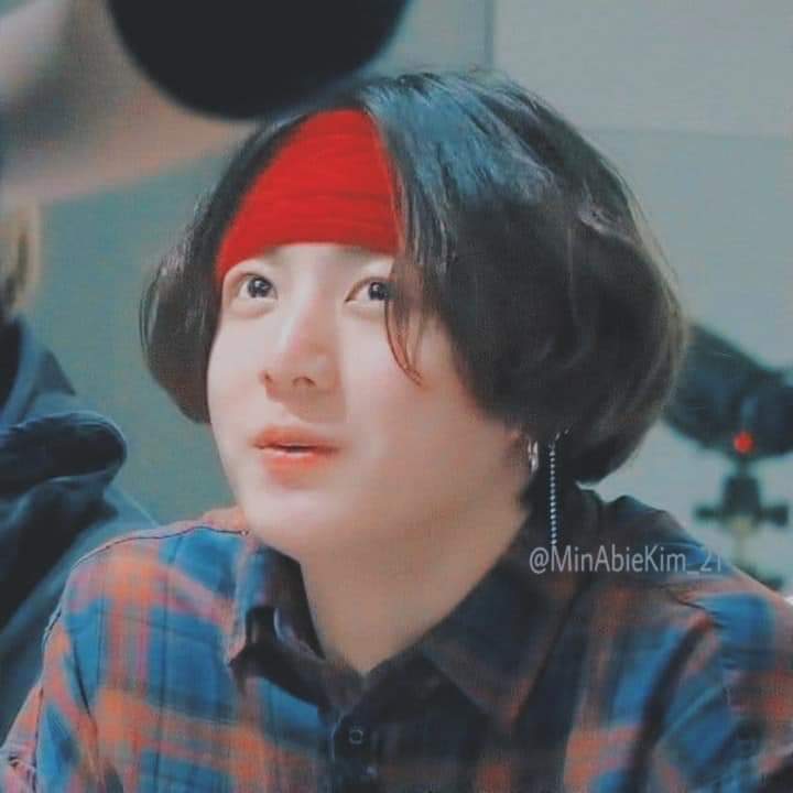 taekookiiee_'s tweet photo. Dispatch, anong ginawa ng lalakeng 'to sayo? Our kookieee, we are always be here for you no matter what. Fake army's, walang pumipigil sainyong umalis. @BTS_twt 

#JUNGKOOK_BEST_BOY 
#DISPATCHNTHROOM 
#DISPATCHAPOLOGIZE 
#DIspatchisOverParty https://t.co/r1NbOOBaLN