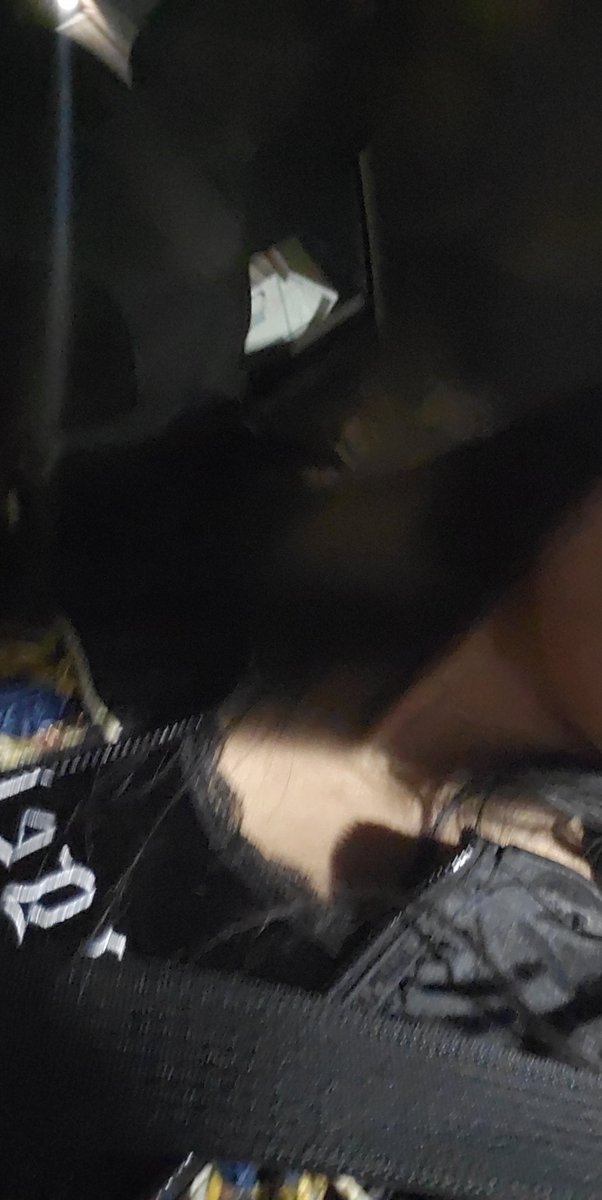 gracemiabball13's tweet image. Guys wtf is behind me in this pic..? Soss.. had to share...#normal or #panormal