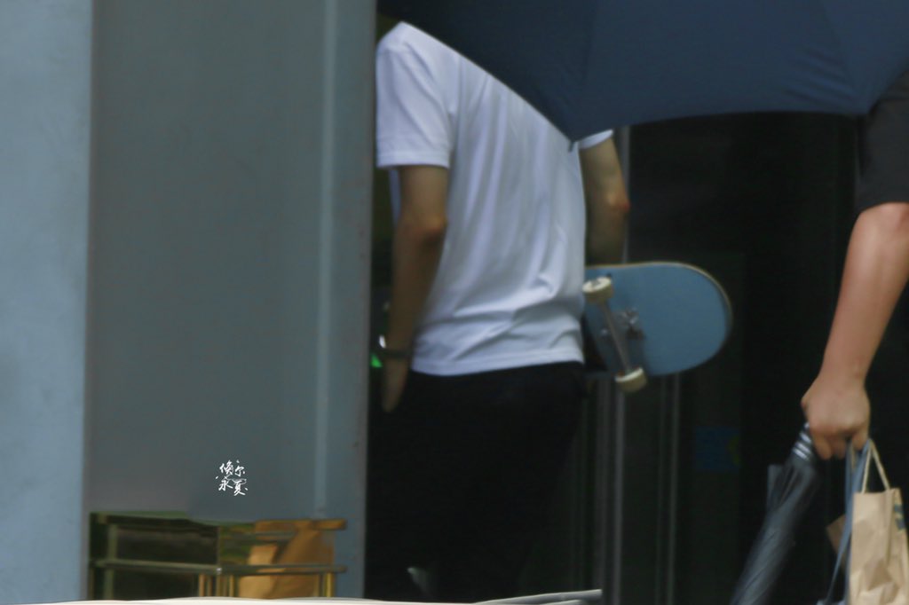 🦁200519 #WangYibo @ ‘Day Day Up’ Recording © 倏尔永夏丨0805·1005
#王一博 #หวังอี้ป๋อ #อี้ป๋อ #왕이보 #bozhanyizhan