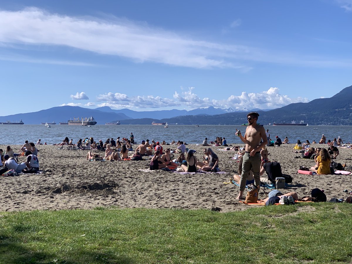 Photos taken eye level with iPhone x2 optical zoom approx 52mm focal length. – at  Kitsilano Beach
