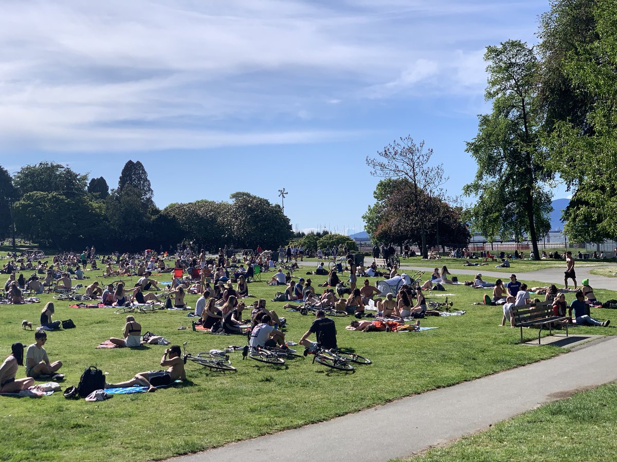 Photos taken eye level with iPhone x2 optical zoom approx 52mm focal length. – at  Kitsilano Beach