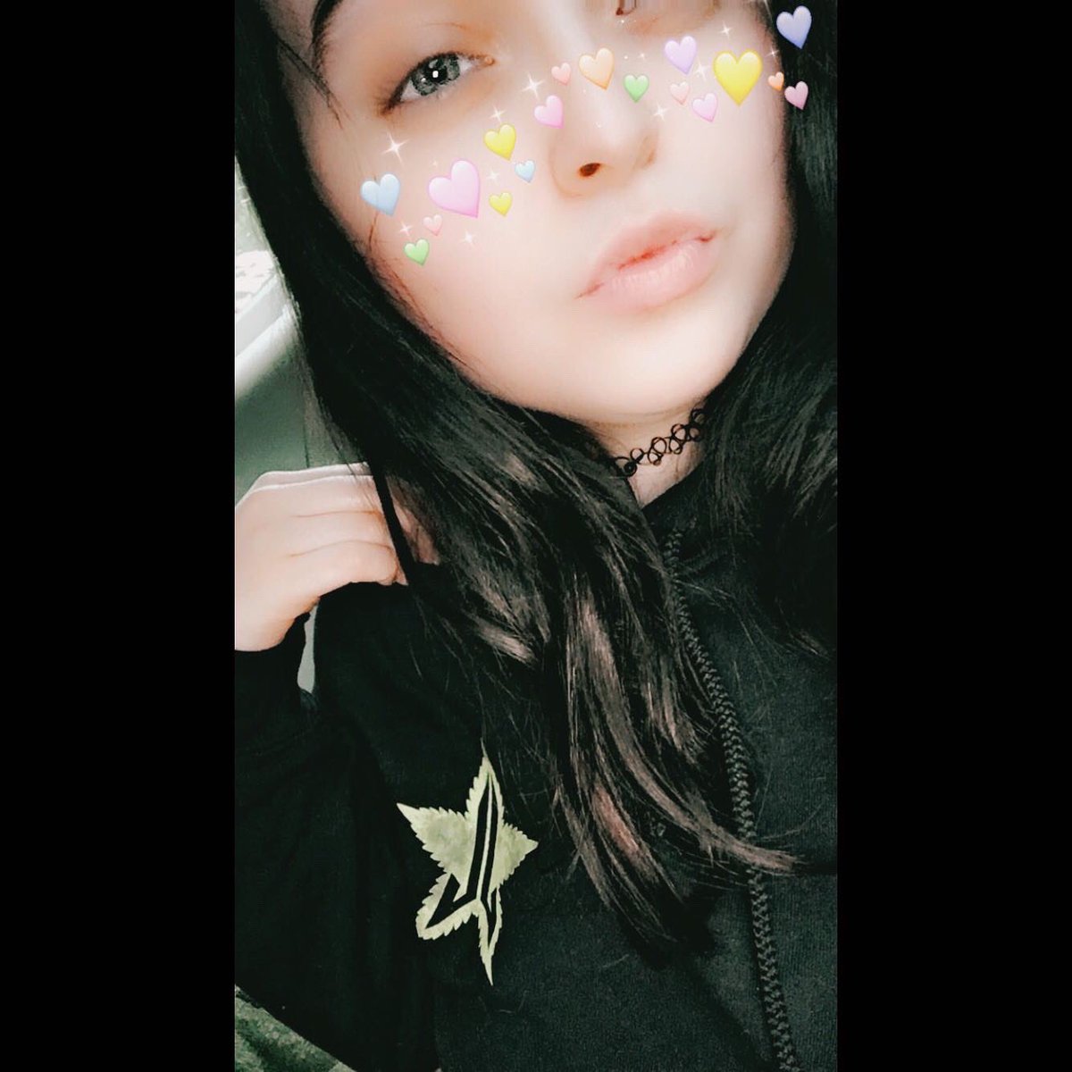 lilgothbbyy's tweet photo. How High Are You? 😍💚🍁💨 #JeffreeStarApproved #JeffreeStarCosmetics #HowHighAreYa #HiHowAreYa @JeffreeStar https://t.co/rEHGxgo2zS