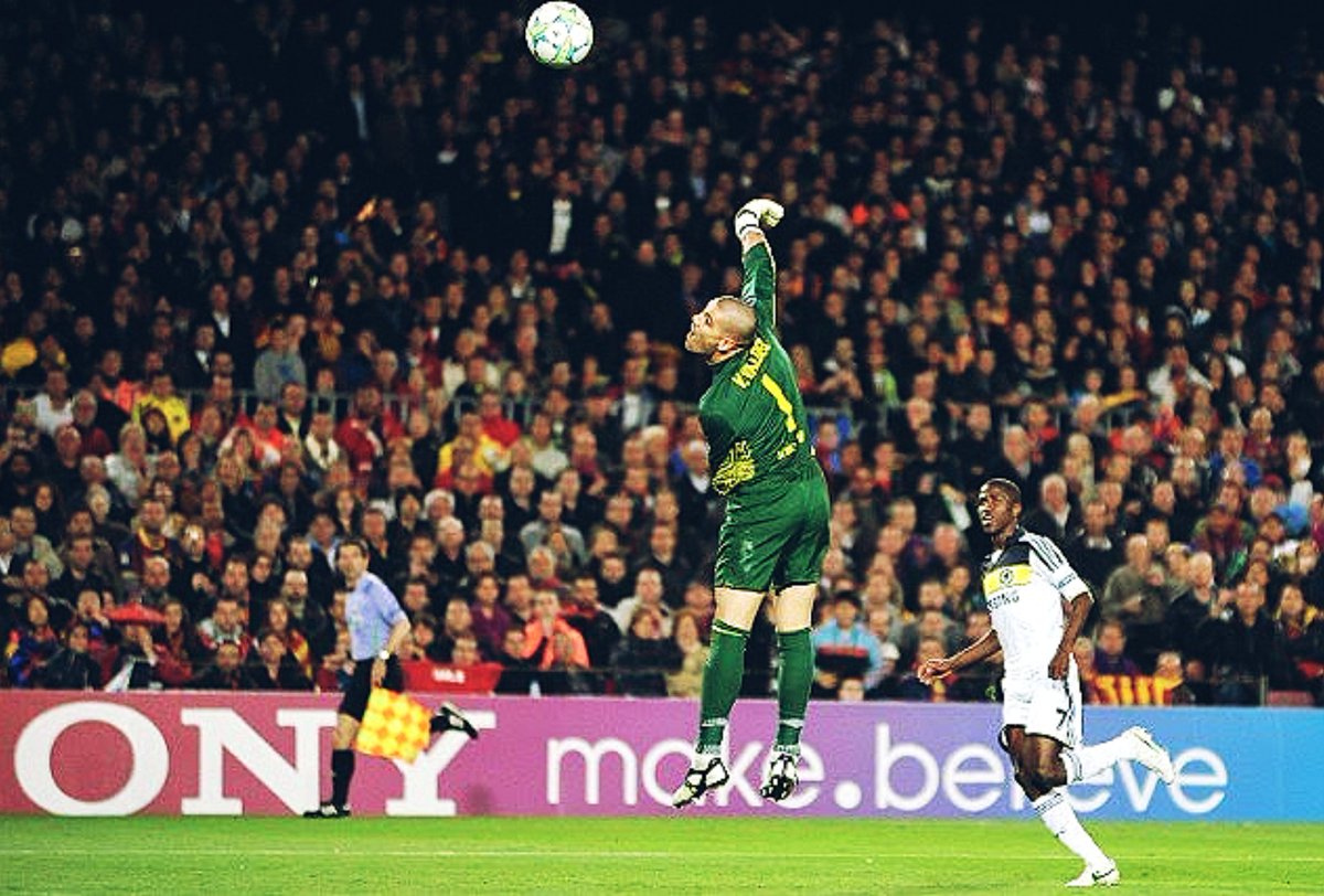 24/04/2012 - Semi FINAL - 2nd leg at Camp Nou.Yet again our men made a mesmerizing comeback thanks to Ramires's cheeky chip over Valdes and  @Torres's one on one with Valdes calmly taken and finished in style, sending us through to the finals at Munich  #ChampionsLeague