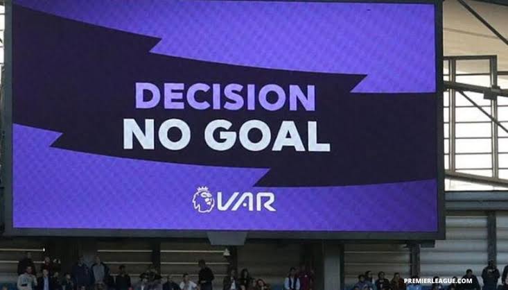 Odunayo__A's tweet image. Omohtee scored a goal
#TwitterVAR Reviewed the goal and it was a clear offside.