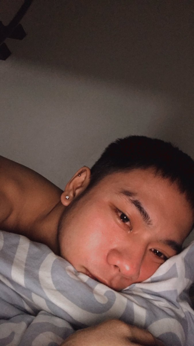 Mateooodog's tweet photo. Dalawang klase ng mood ko
Libog                        Malungkot https://t.co/jNGhbkSgRn
