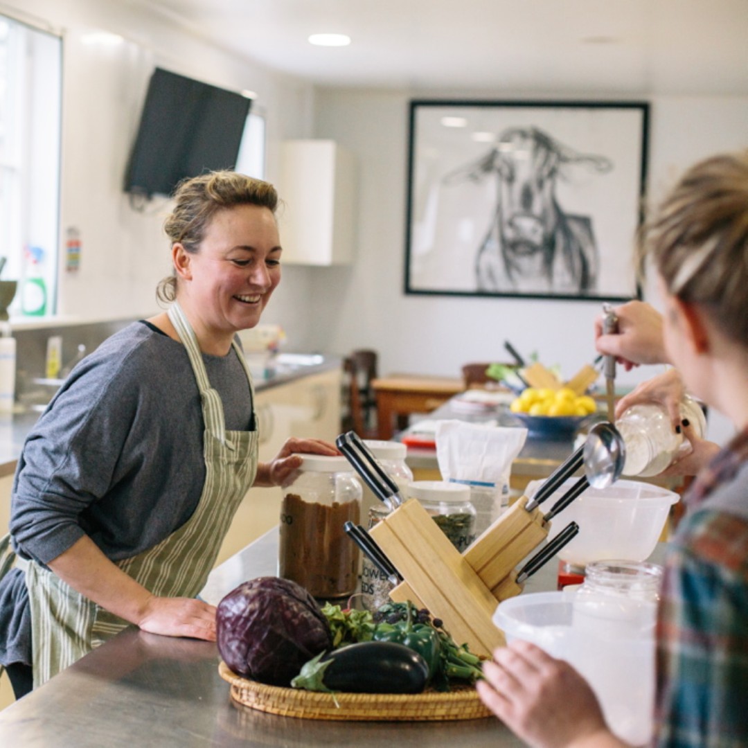 Have you thought about hiring our school for a private event? We regularly work with individuals looking to bring their friends, family and clients together through private classes. Simply choose which cuisine you would like to learn and we will put together a bespoke course.