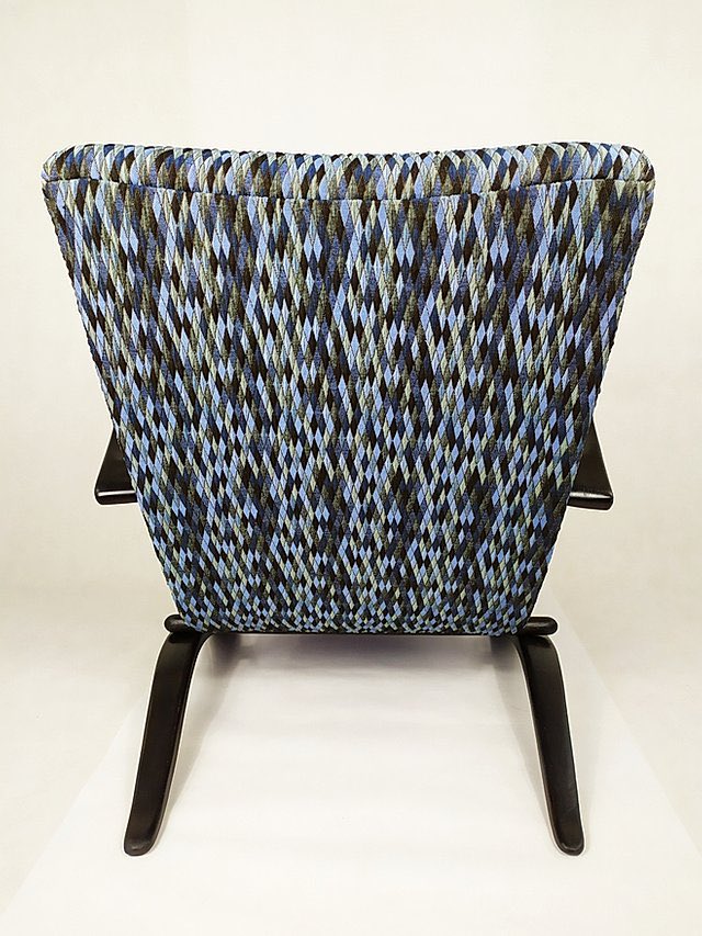 44Pigeons's tweet photo. H-269 arm chair by Jindrich Halabala for  Thonet, 1940s
 #antique #antiques #armchair #wood #refurbished #vintage #furniture #antiqueshop #antiquefurniture #halabala #beautiful #chair #elegant #comfortable #blue #thonet #tonet #thonetchairs #thonetchair #halabalachair https://t.co/21nfYr2YPh