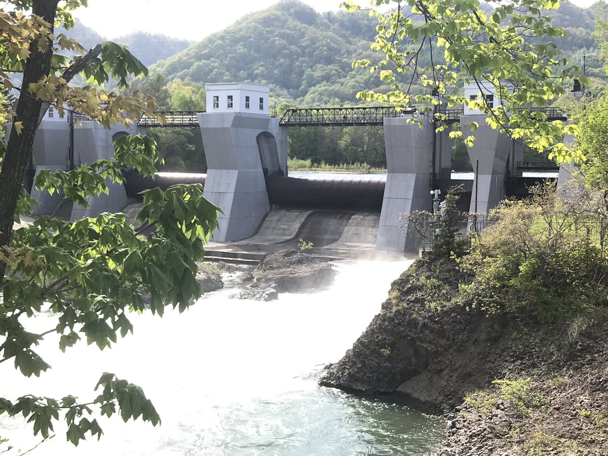 砥山ダム