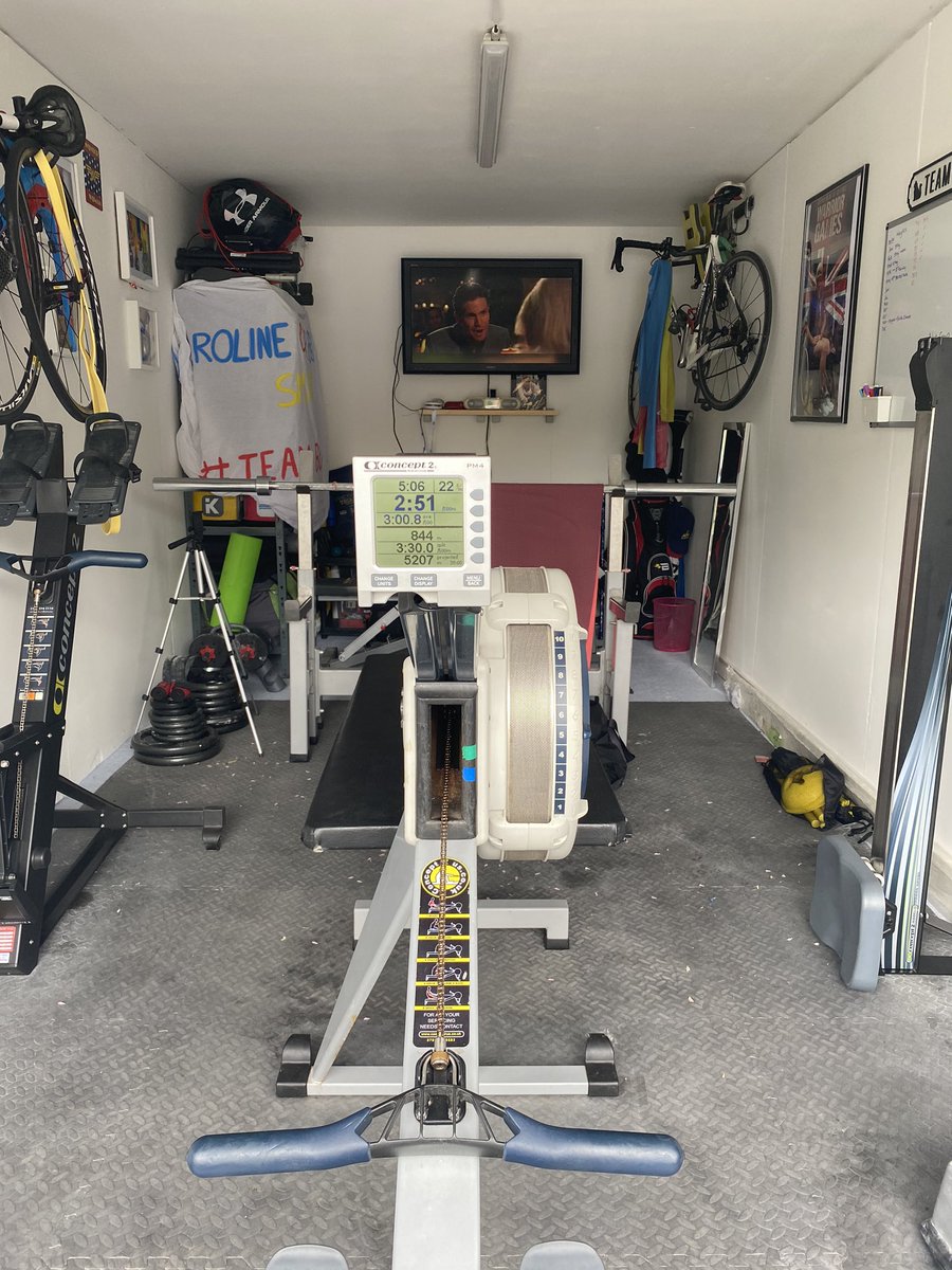 Teambuckle's tweet photo. Yesterday training went back on track and Monday long Row day. Pop a film on and go. Nice steady state for the duration.π #BRVC20 @BritishRowing #inowhavesomefocus #Isolationtraining https://t.co/srlUm82snE