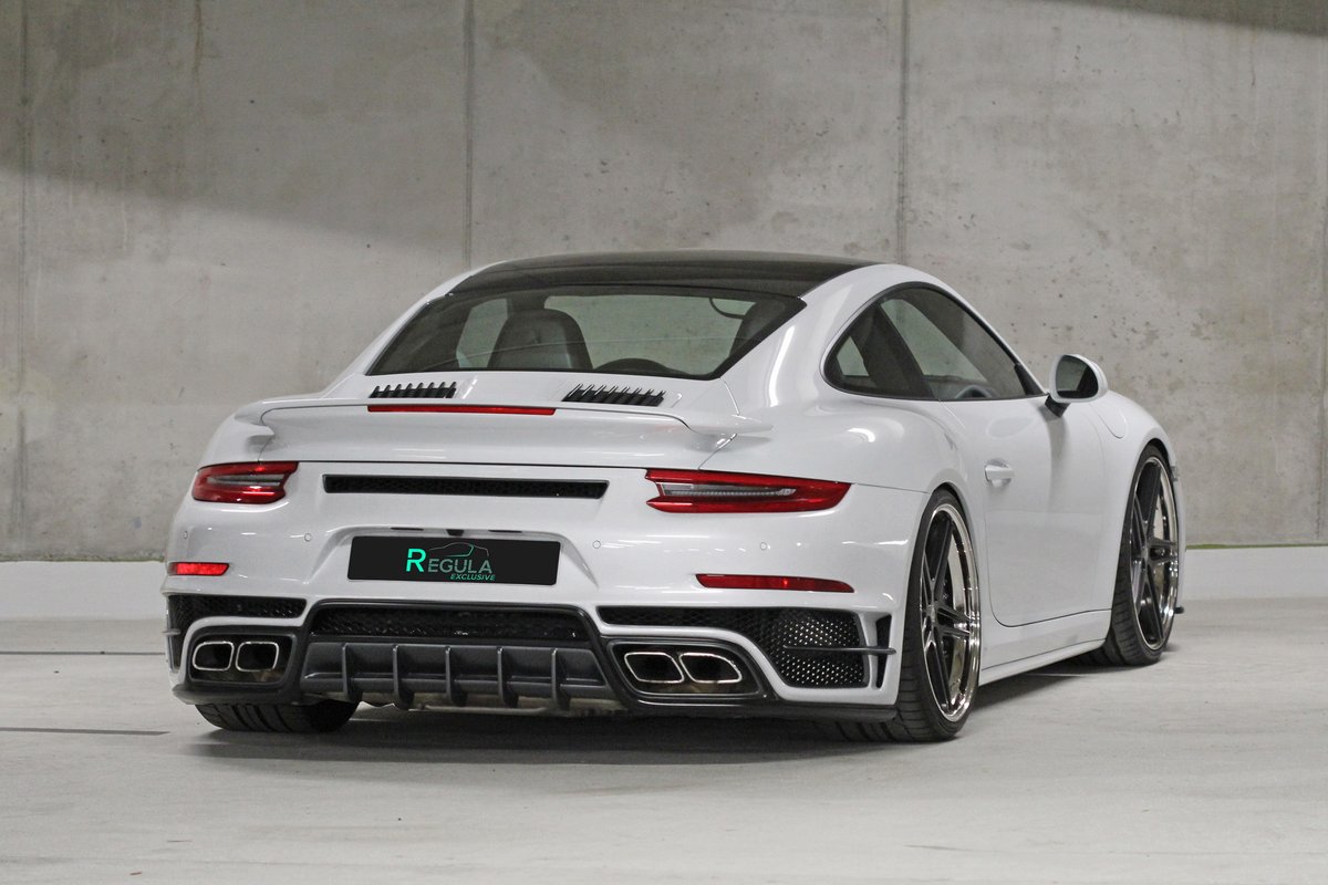 AutomovilMex's tweet image. El preparador alemán Regula Exclusive ha lanzado un nuevo body kit para la generación anterior del #Porsche911 Turbo, que se limita a cambiar ambas fascias del auto por unas de diseño extremadamente agresivo. #ModificadosAP #EstiloDeVidaAP @PorscheMexico
