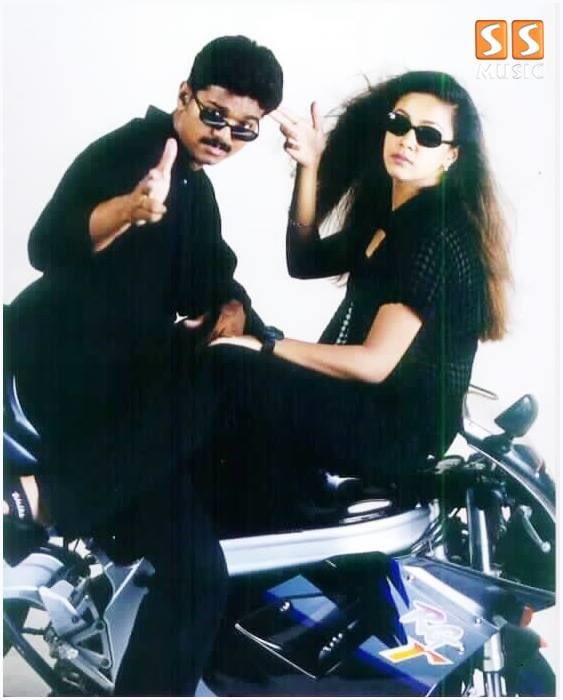 CreatorsXb's tweet photo. #20YearsOfKushi #20YearsofEvergreenKushi @actorvijay #jyothika @iam_SJSuryah 
#master https://t.co/IAEgMifMbR