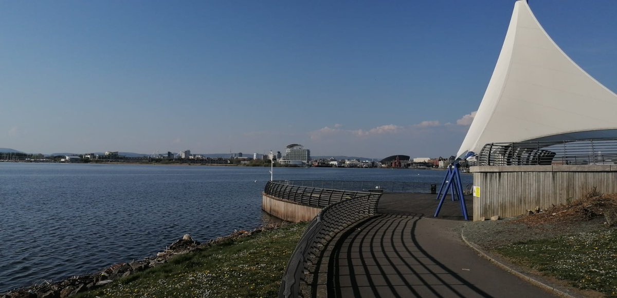 tfwrail's tweet photo. #TipOwen

Go for a walk. Go with a member of the household, listen to music/podcast. I enjoy not looking at a screen. 

Remember to keep to social distancing. 

📸My daily walk (I know I looked at a screen 🙈)

#MentalHealthAwarenessWeek https://t.co/F0K2zVCsR1