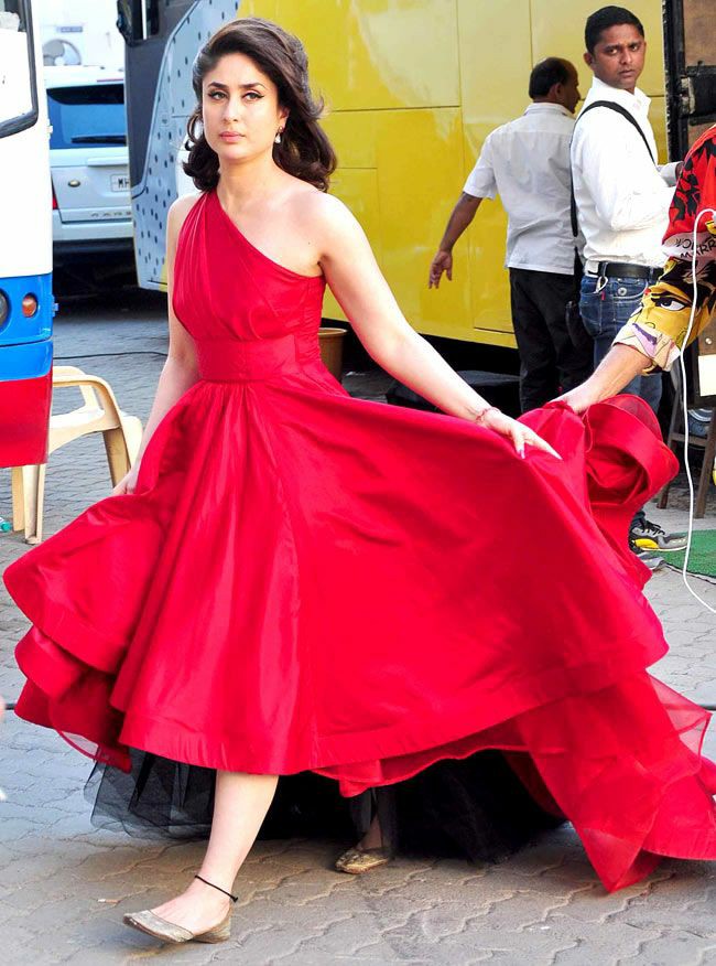 Kareena Kapoor Khan as Disney Princesses ~ a thread