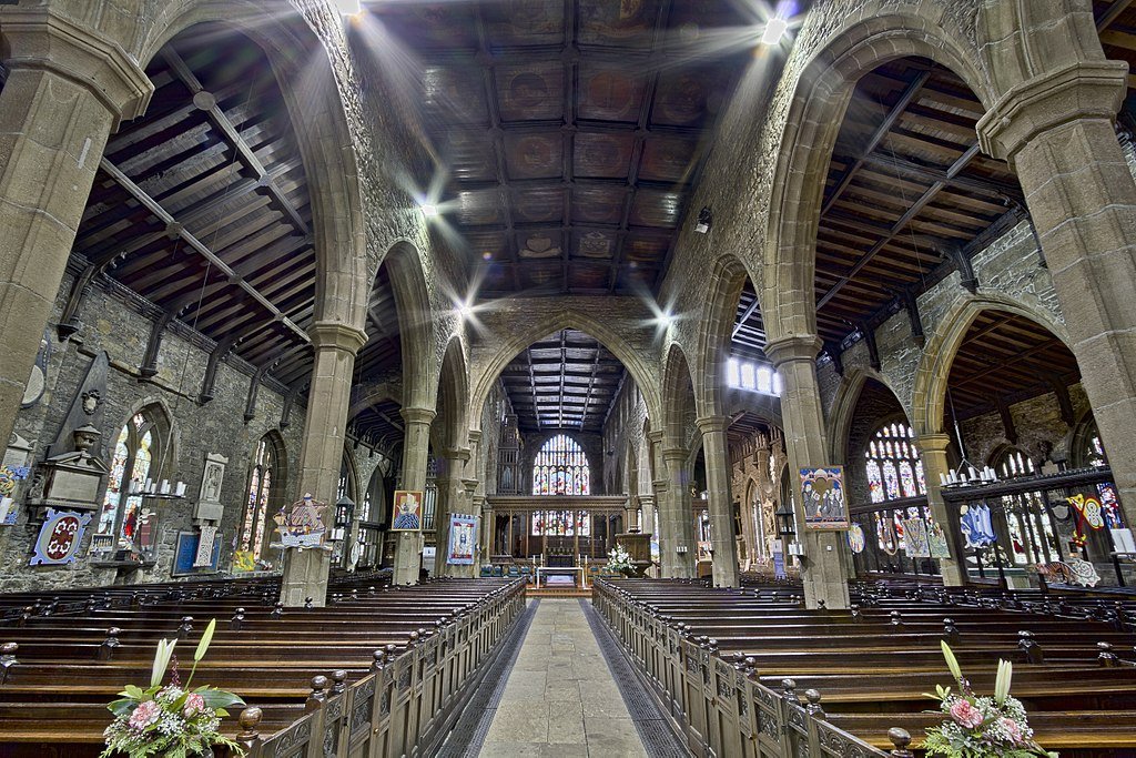 Round 2, Bracket H:St Wulfram's Church, GranthamFun Fact: It was mostly rebuilt after the original church was struck by lightning and burnt down in 1222.Halifax MinsterFun Fact: Was mostly built by Benedictine Monks.