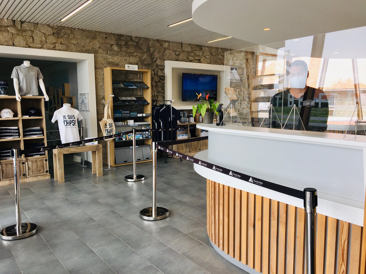 pasdecalais62's tweet photo. ℹ️ La Maison du Site des #DeuxCaps est de nouveau ouverte avec un dispositif complet de mesures barrières ; informez-vous également au 03 21 21 62 22 sur ce qui est désormais possible de faire sur le Grand site de France (ouverture des sentiers et des aires d’accueil notamment) https://t.co/rDht6Ac8vx