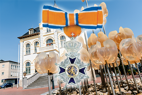 Ken jij iemand die een lintje verdient? En wil je dat die iemand dit lintje krijgt voor Koningsdag 2021? Doe dan de aanvraag vóór 10 juni 2020. 👇

brunssum.nl/bestuur_en_org…