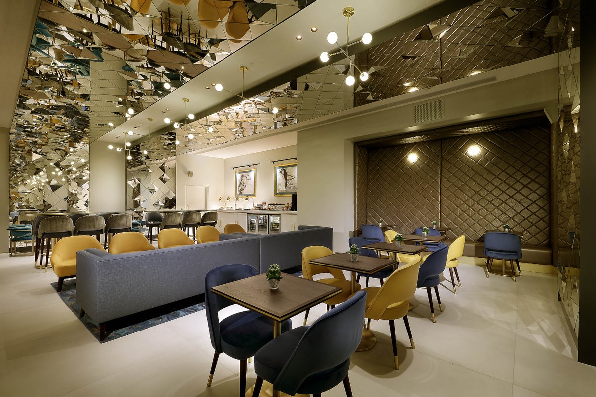 OscarAcoustics's tweet image. SonaSpray fcx in the Hard Rock Hotel, London. A seamless #acousticsolution to control excessive noise, give clarity to speech &amp;amp; music, whilst still retaining an all important atmospheric buzz for the world famous music venue. 
#acoustics #interiordesign
Credit to @ScottBrownrigg
