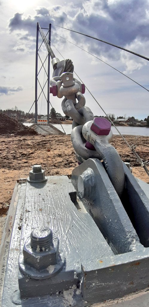 JLeskela's tweet image. Jämerät ovat kiinnikkeet Jakkukylän sillalla. #jakkukylä #riippusilta #pohjoiseuroopanpisin #jakkukylänriippusilta