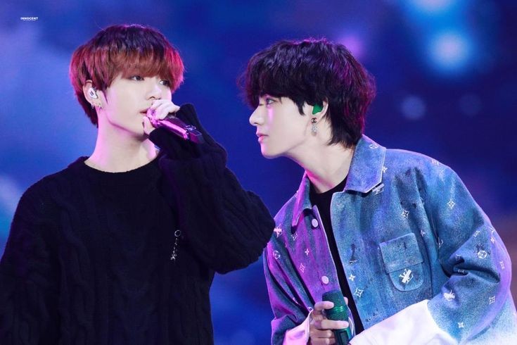 staring longingly into each other's eyes is a taekook thing i think