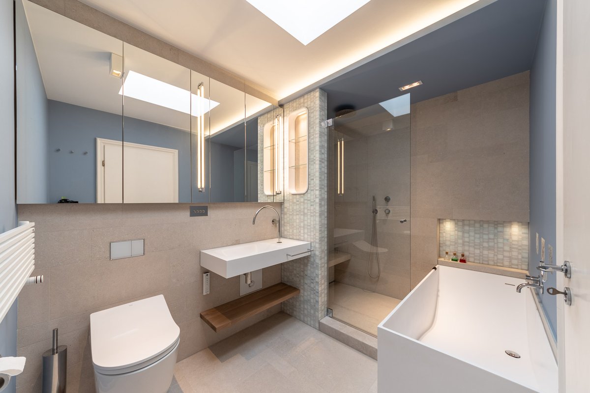 A little bit of mosaic always makes things better..
Basin from Domovari.domovari.de