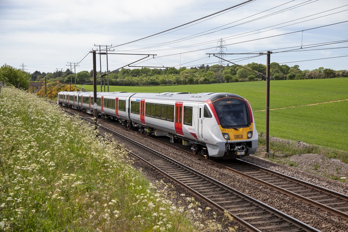 kwpartlow's tweet image. GA Class 720 No.720511 descends Belstead Bank Ipswich working 5Q12 12:06 Liverpool Street- Ipswich test run on 18th May 2020.#class720 #aventra #bombardier #greateranglia