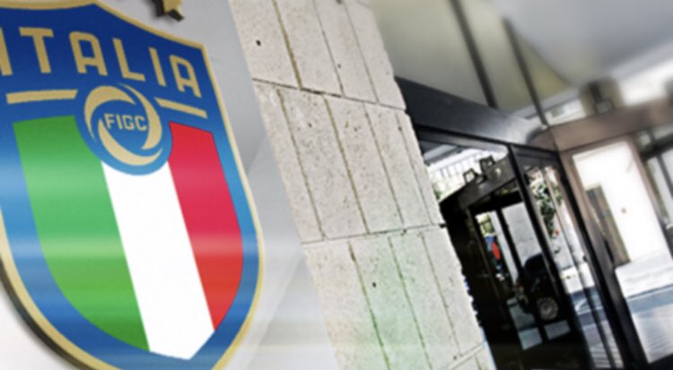 CALCIOVENEZIA's tweet photo. La FIGC ha deciso di sospendere fino al 14 giugno 2020 tutte le competizioni sportive calcistiche organizzate sotto il controllo della federazione. La decisione sarà sottoposta poi, mercoledì 20 maggio, alla ratifica del Consiglio Federale. #NOIsiAMOilVENEZIA #neroverdi 🖤💚 https://t.co/Ae1DY0H8uw