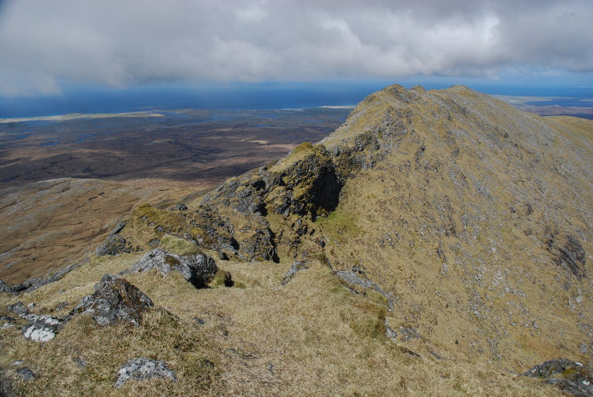 our book "Scottish Island Bagging" - still 25% off during lockdown direct from  @VertebratePub  https://www.v-publishing.co.uk/books/walking/scottish-island-bagging/