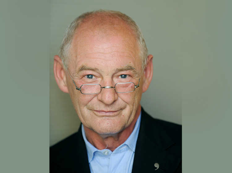 Wohnnet_B2B's tweet photo. Architekturszene trauert um Dietmar Steiner https://t.co/8Z9ecg70EU https://t.co/21zqmaLthx