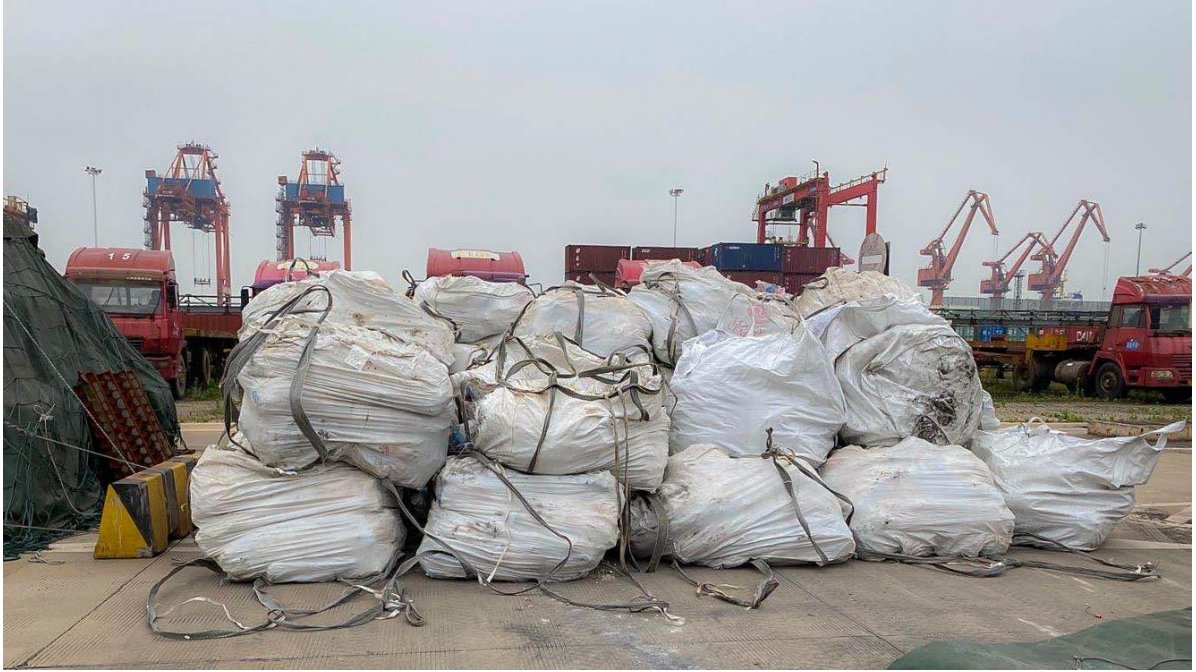 EvionGroup's tweet image. ASX Release: Stage 2 Testwork - Bulk Material Arrives at BGRIMM ✔︎

- Bulk material from the Maniry Project dispatched to BGRIMM
- Stage 2 testwork results will be used to optimise the Maniry flow sheet 

Read more: 
bit.ly/369pKlk

$BEM #Graphite #Maniry #Madagascar