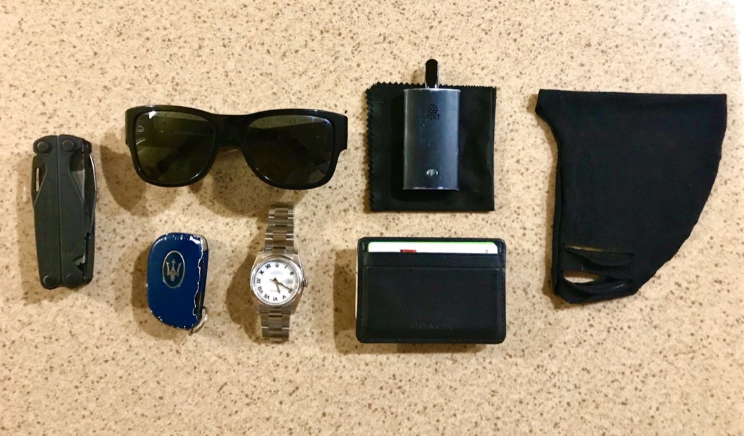 Everyday Carry on X: Adrian in Phoenix has a few stylish luxury