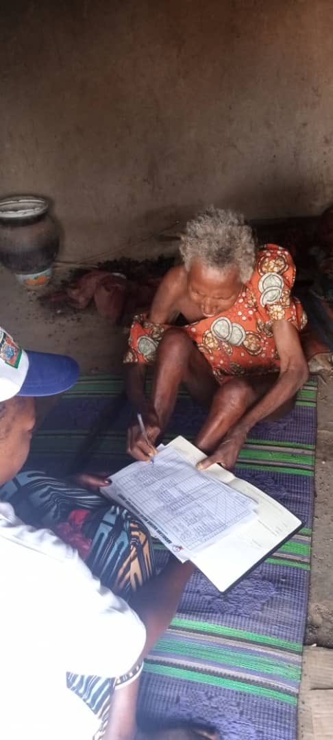 AB_Haske's tweet photo. I am indeed grateful to our staff and volunteers who ensured all beneficiaries were properly enumerated and signed for their packages. 

This has ensured that all items meant for the less privileged got to them. No stories. https://t.co/DAsAkmiZMN