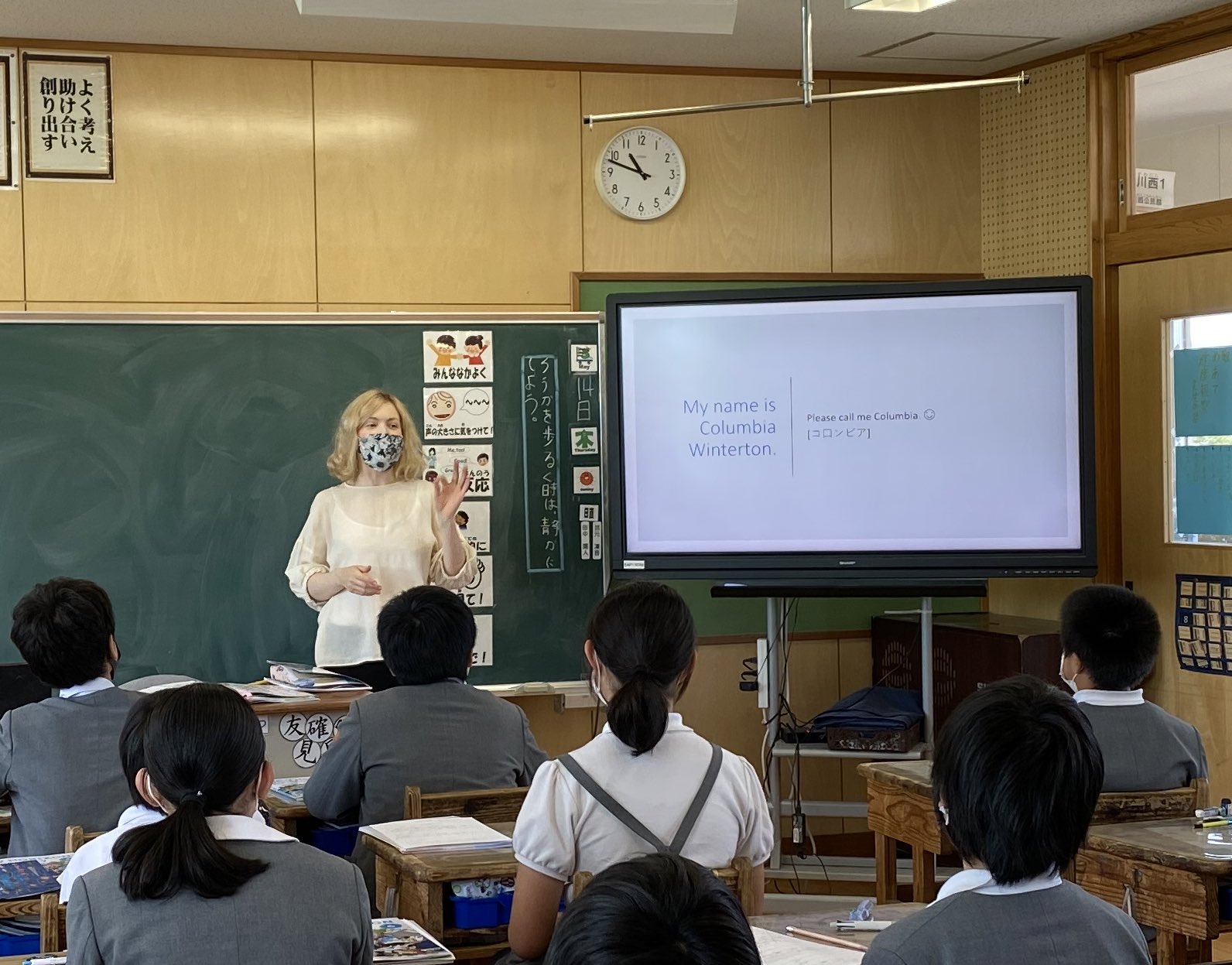 Twitter 上的 鹿屋市立田崎小学校 Altのcolombia先生も 外国語の勉強を盛り上げてくださっています 昼休みには レクリエーションに誘い 子ども達はけいどろのルールを英語で一生懸命説明し 一緒に楽しむことができました T Co 3a06xqczh0 Twitter