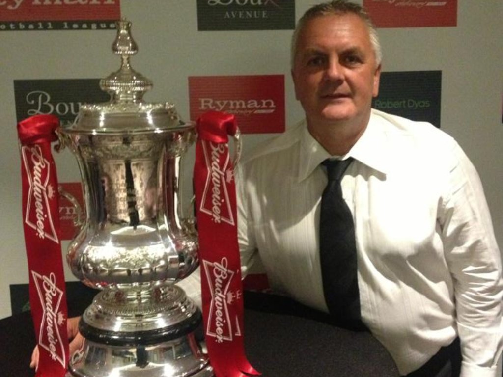  #FACupMemories Series 1, No. 19Today's exclusive  #FACup   memories are provided by a serial  #NonLeague manager, the holder of the British managerial record for longest unbeaten run, and latest  #FAVase winning manager.Dave Anderson https://facupfactfile.wordpress.com/2020/05/19/fa-cup-memories-series-119-dave-anderson/