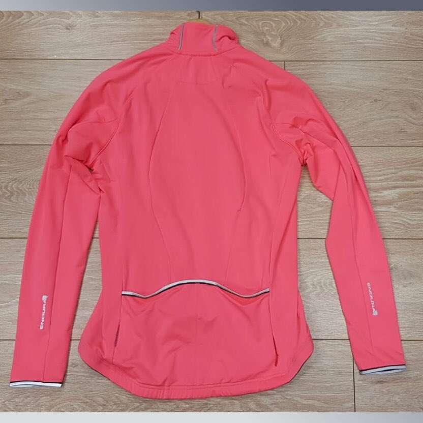 callofthewild1's tweet image. 🔥Bargain of the Day🔥
✅Ladies long sleeve Endura cycling Jersey
🚨Last one €30🔥
➡️Size large only
WhatsApp 0852283523 to order!
#bargain #endura #cycling #womens #pink #thinkpink #sligo #callofthewild