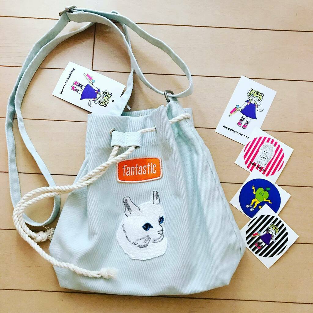 nao432's tweet photo. #4WN のバッグが届きましたー🐈
かわいい💕 https://t.co/CZMJcUdzKo https://t.co/uQlhc2sdVI