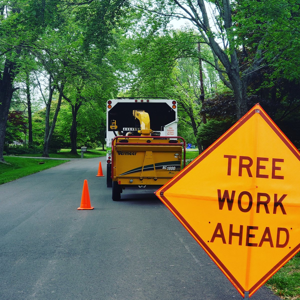 MonsterTreeMD's tweet image. We are ready this beautiful morning. #TreeCareServices #TreePruning #TreeTakedown #MontgomeryCountyMD