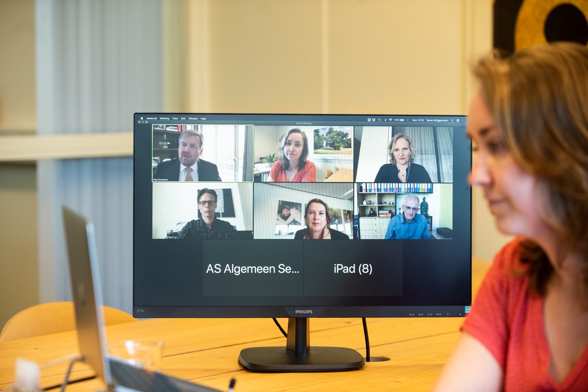 Koning Willem-Alexander spreekt waardering uit voor festivals in Nederland. Lees onze brief hier: bit.ly/3dZHuCc.

Foto's: Anna van Kooij.