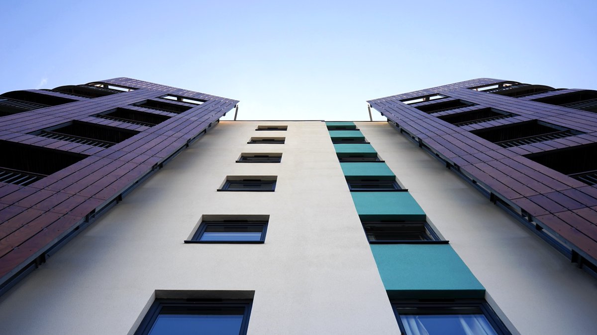 HousingOmbuds's tweet photo. We have shared a letter from the Minister of Housing setting out the measures that are in place to support social housing residents during the next phase towards reopening society on our webiste. Read the full letter here: https://t.co/ckcau2xgpI https://t.co/I3VyPjYX3v