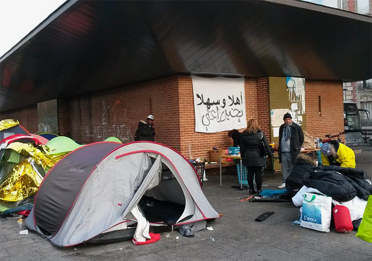 TRIBUNE. Extrême précarité : votre incurie tue toujours

Plusieurs collectifs accusent 2 préfets et 3 maires d’une incurie qui a abouti à plusieurs morts de demandeurs d’asile, de personnes sans papiers et de personnes migrantes dans le nord parisien.

👉regards.fr/politique/arti…