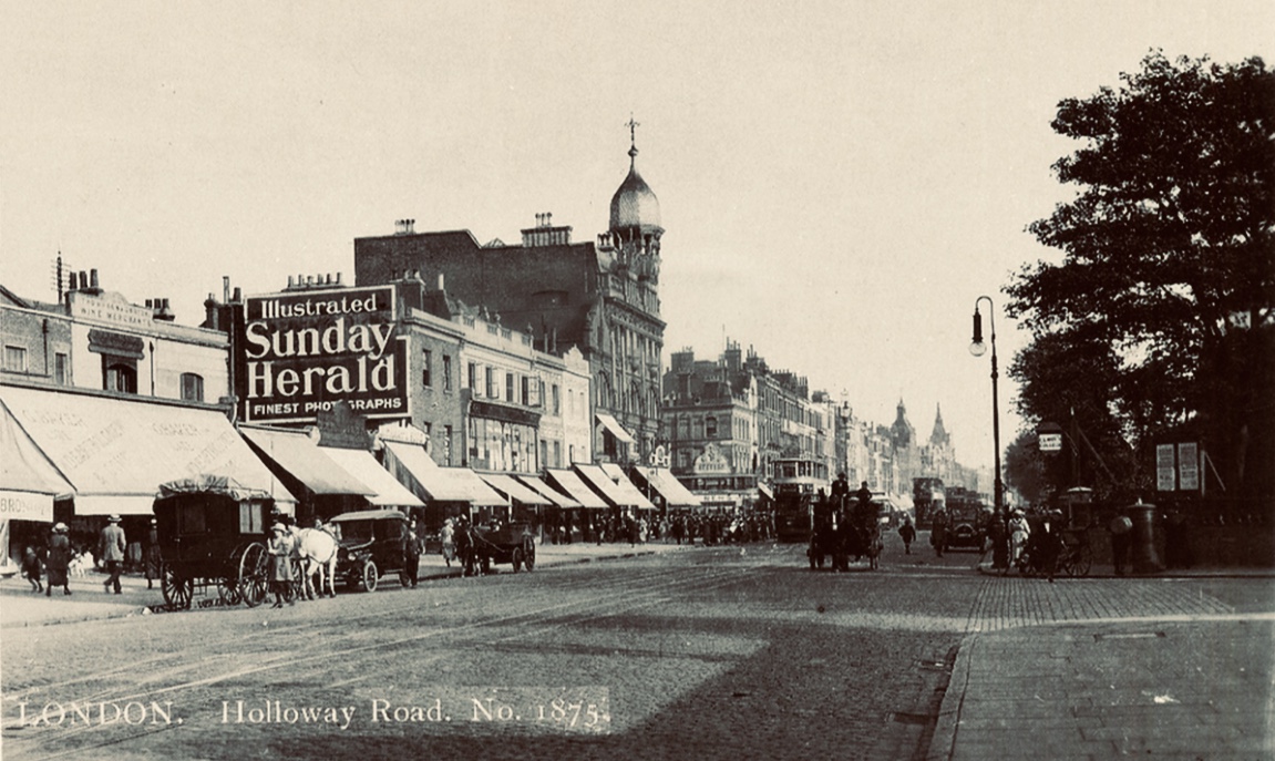 Looking south towards the Nags Head in 1875, it was this decade in which Holloway truly expanded. If replicating this photo today you would be standing at the bus stop outside of the Odean looking south down Holloway.