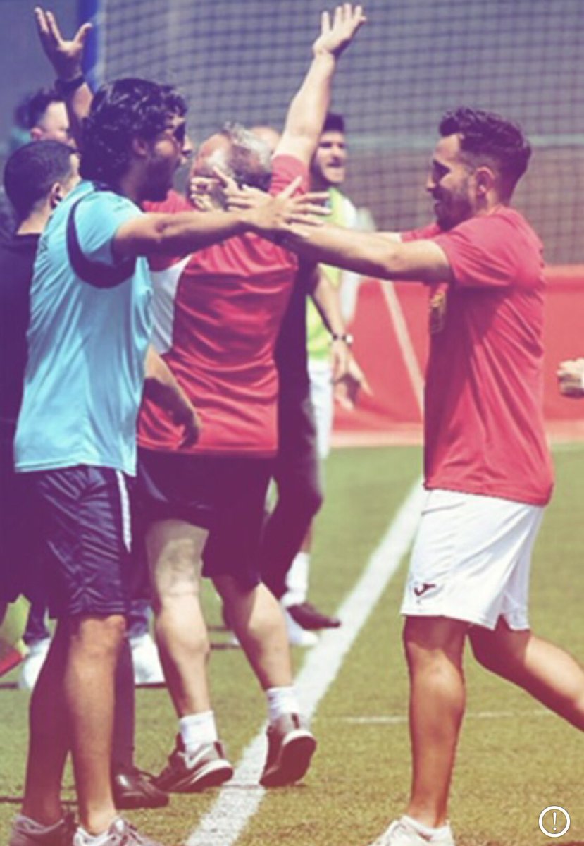 Jesus__Guti's tweet photo. Feliz e ilusionado de seguir haciendo cosas bonitas con el @formacvillarrub junto con mis compañeros de cuerpo técnico entre ellos @miguelmorgut @PipeJ23 @SantosMoraSerr1 y nuestro capitán de Barco @_JaviS5. Gracias por las muestras de cariño recibidas! 💪🏼⚽️💙 https://t.co/In7Dac76RN