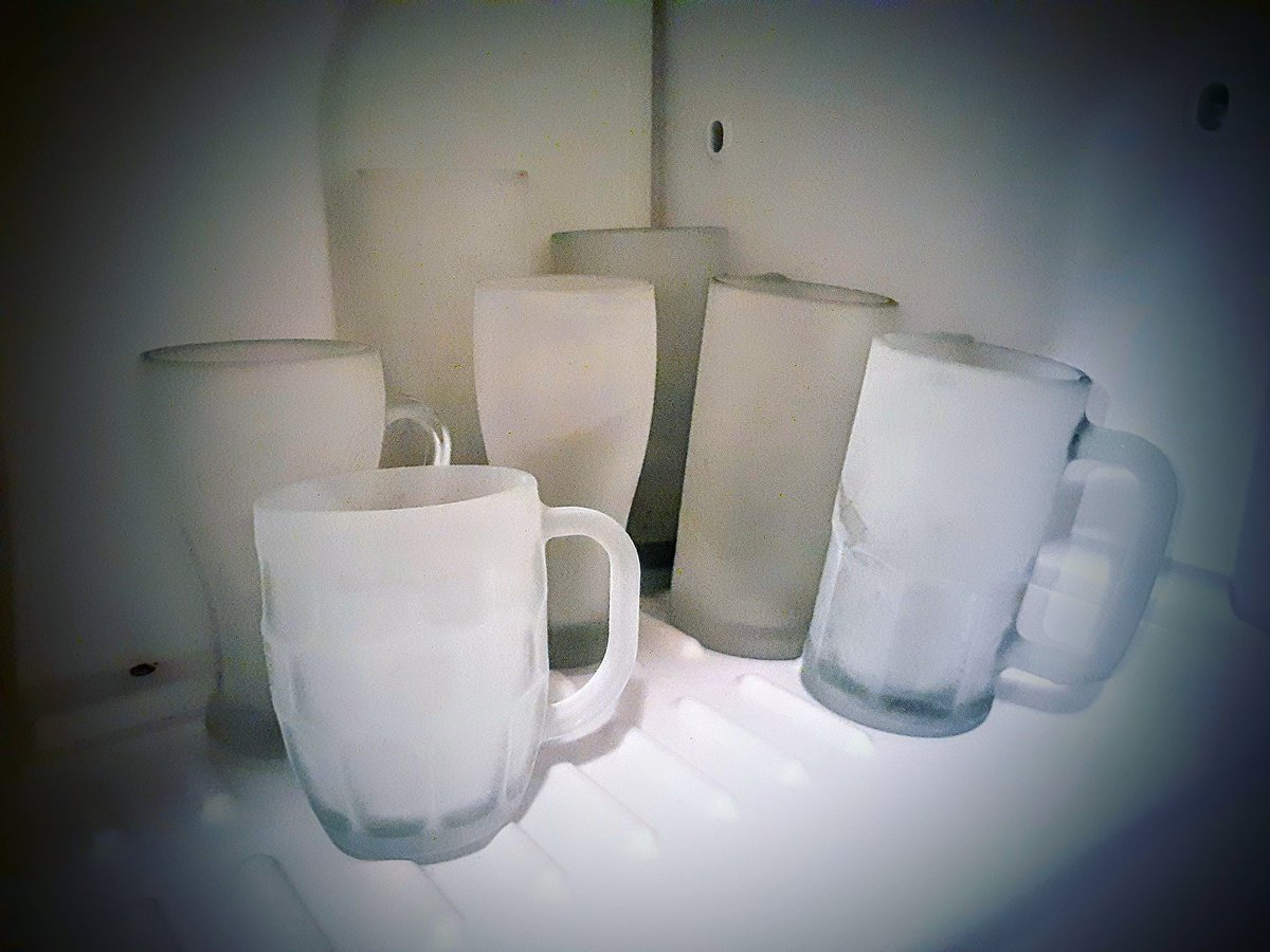 NothingElse_MC's tweet photo. Gotta keep some chilled mugs on deck. "The Root Beer Rap" is now available for FREE DOWNLOAD: https://t.co/Cuvx1gs327🍻🥤
#RootBeer #RootBeers #RootBeerSoda #RootBeerConnoisseur #SodaPop #SodaPops #CraftSoda #CraftSodas #FreeMusic #FreeMusicDownload #FreeSongs #UndergroundMusic https://t.co/QDeWmrSm4G