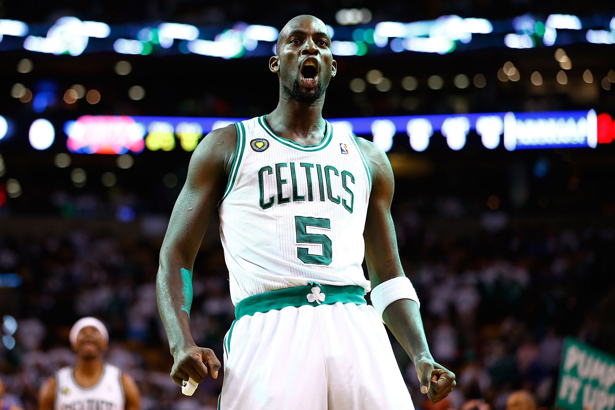 Happy birthday to the Big Ticket , Kevin Garnett. 

NBA Champion
NBA MVP
15x All-Star 