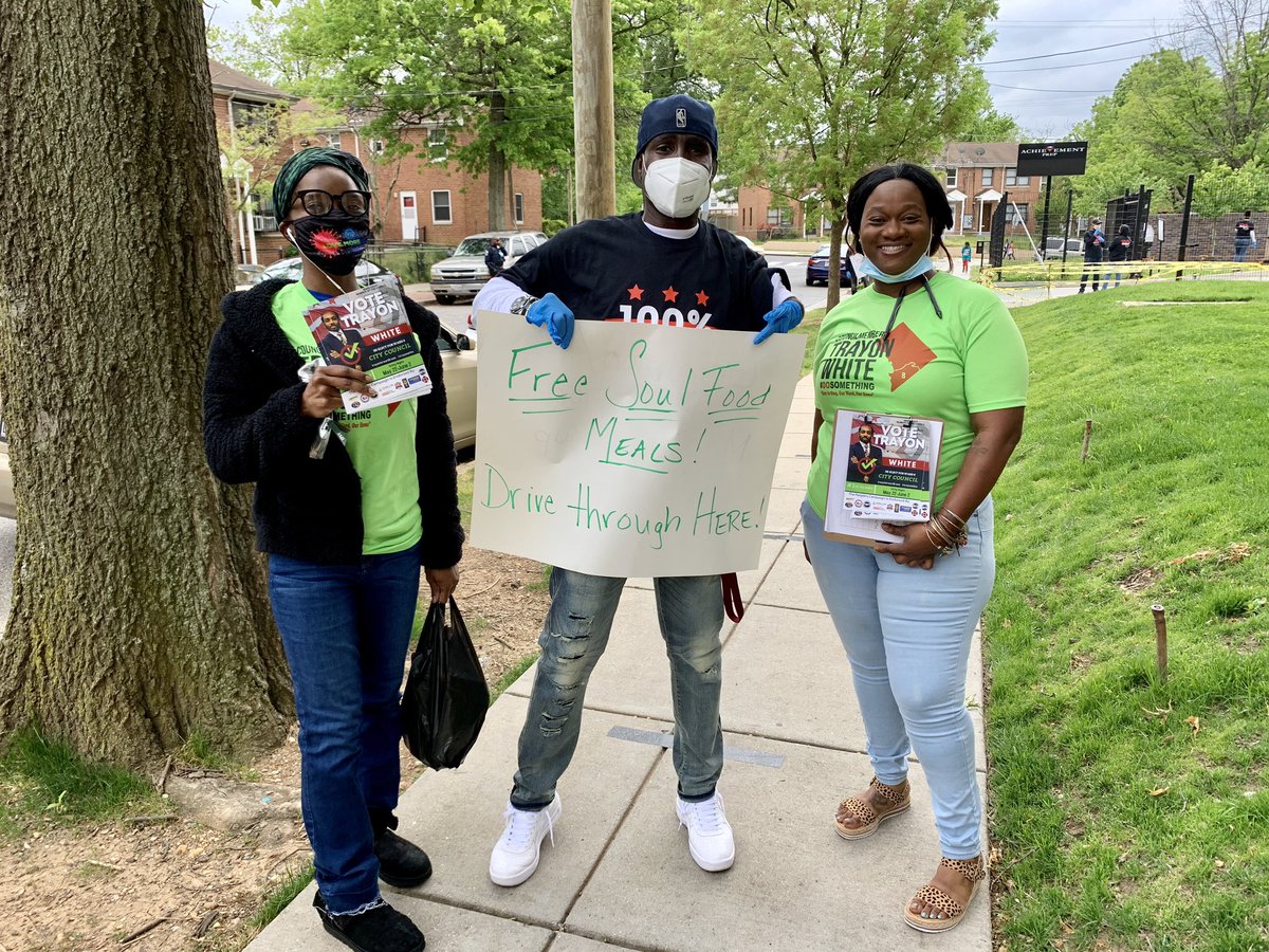 AchievementPrep's tweet photo. It’s a beautiful day at #APrep & today is the last day for the following events:
1) #FeedOurPeople
2) Q4 workbook materials drop off
3) 3rd-grade promotion certificate pick-up
4) 8th-grade virtual graduation material pick-up
we are excited to see all of you today from 1pm-5pm https://t.co/HNHxzcyzbm